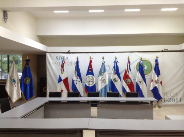 13040984_1538313473138378_8628377052127236165_o-768×573