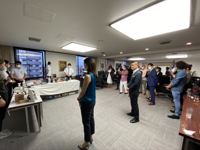 AD39BFD2-F218-4569-A82D-CEC8E2C49901_1_105_c